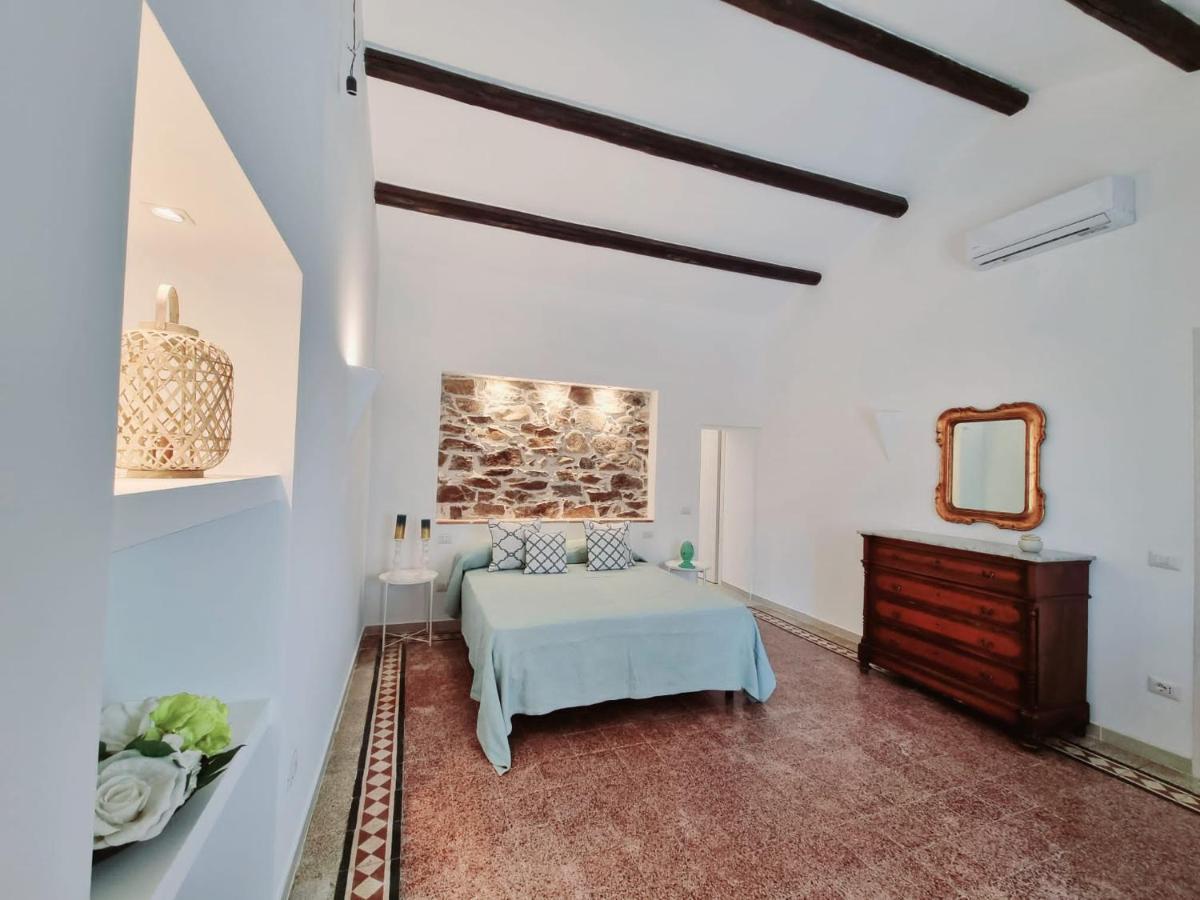 Stazzo San Teodoro La Quercia Piscina Condivisa Leilighet Eksteriør bilde