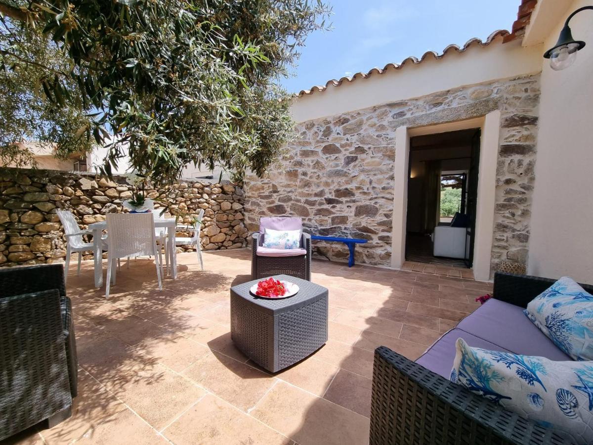 Stazzo San Teodoro La Quercia Piscina Condivisa Leilighet Eksteriør bilde