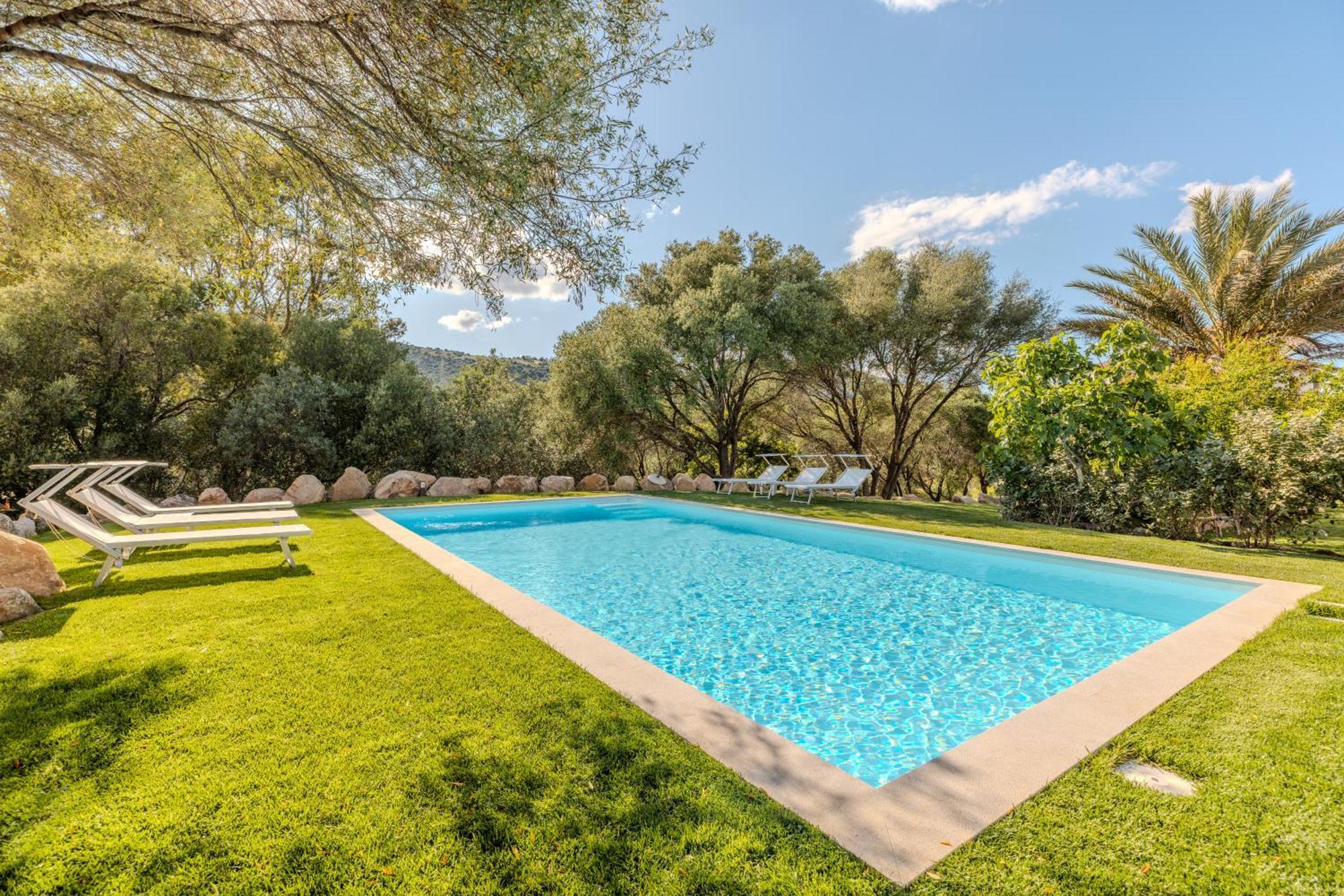 Stazzo San Teodoro La Quercia Piscina Condivisa Leilighet Eksteriør bilde
